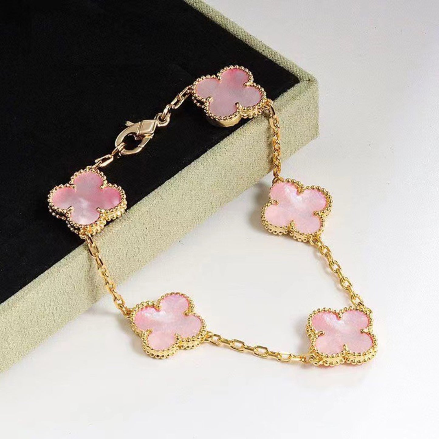Vintage Clover Bracelet 5 Motifs for Woman
