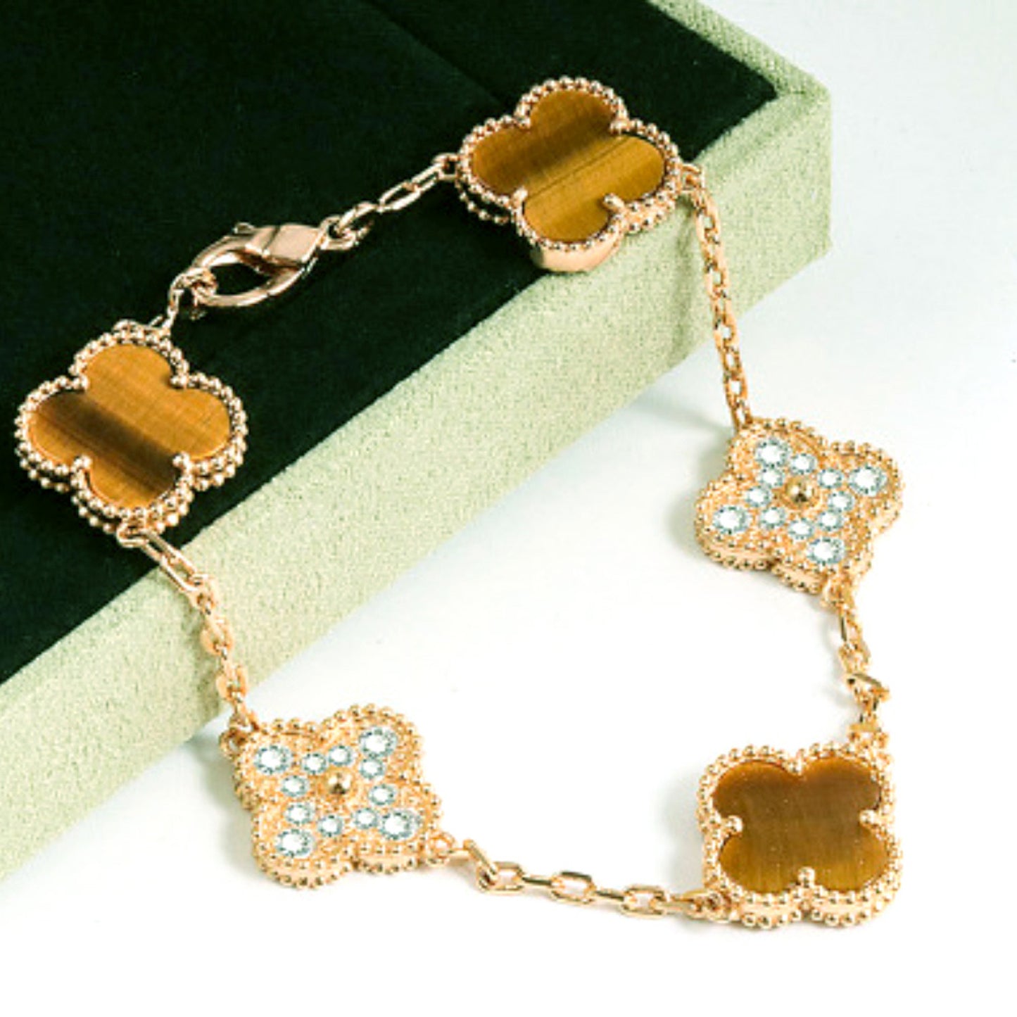 Vintage Clover Bracelet 5 Motifs for Woman