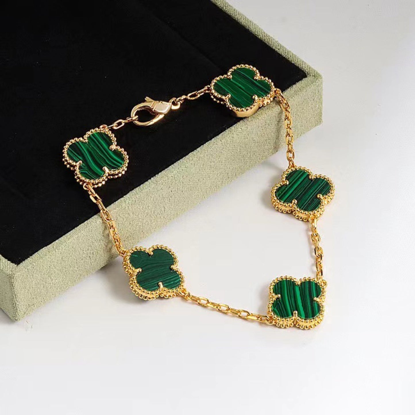 Vintage Clover Bracelet 5 Motifs for Woman