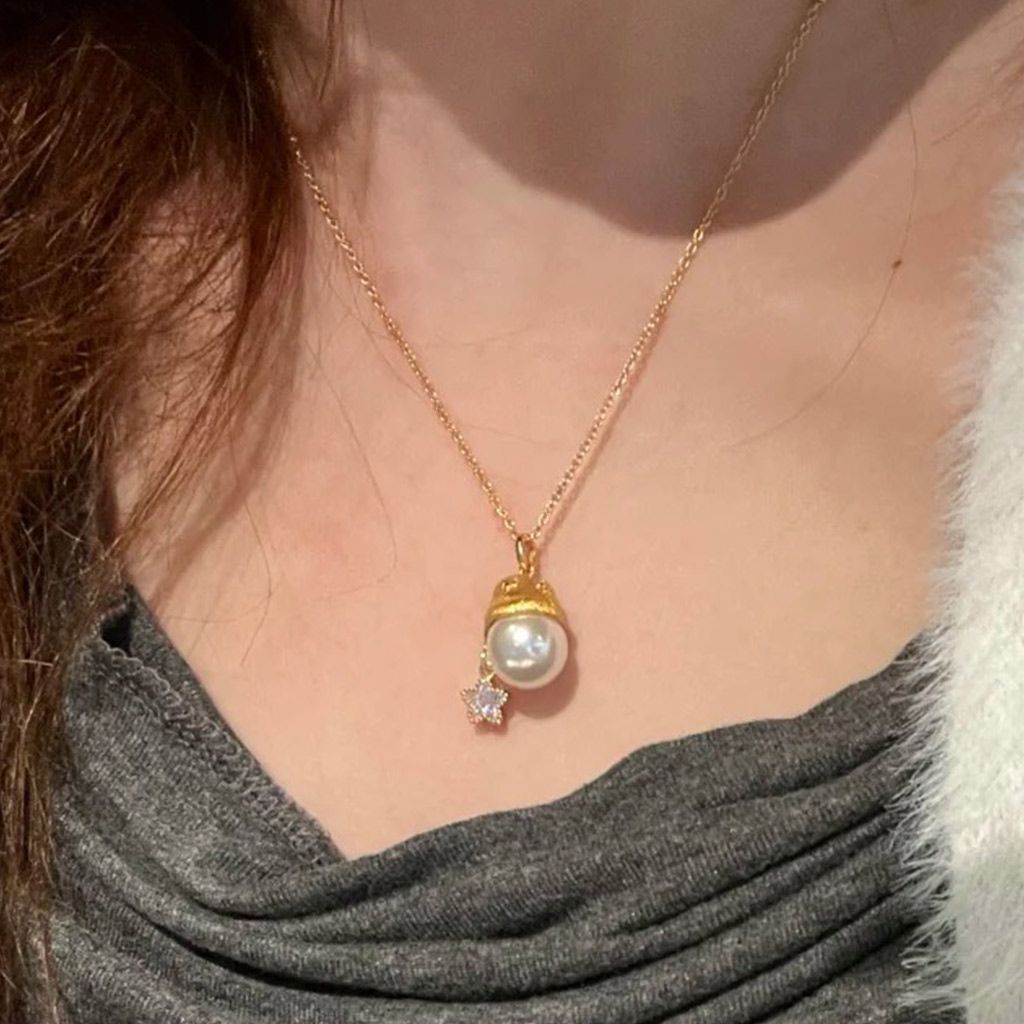 Santa Hat 10mm Pearl Pendant Necklace