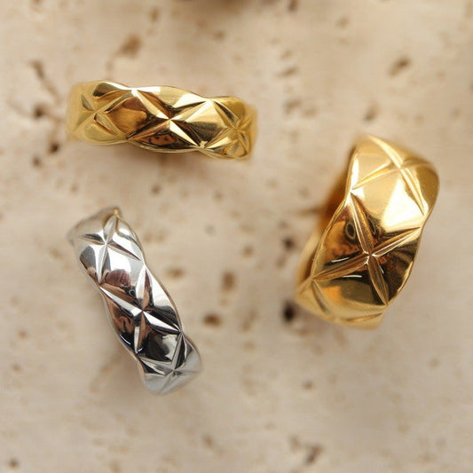 Coco Crush Ring  in 18K Gold Metal Size One Size